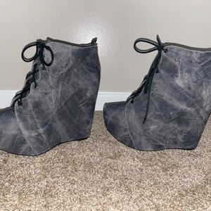 Platform wedge heels